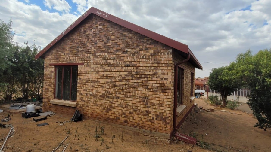 2 Bedroom Property for Sale in Blomanda Free State